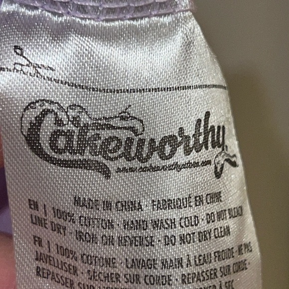 NEW Cakeworthy Golden Girls Graphic T-Shirt Size M Vintage-Inspired Preloved Tee - Picture 3 of 6